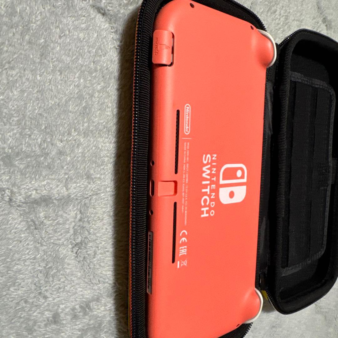 ケース＆SDカード＆充電器　付きNintendo Switch Lite 本体