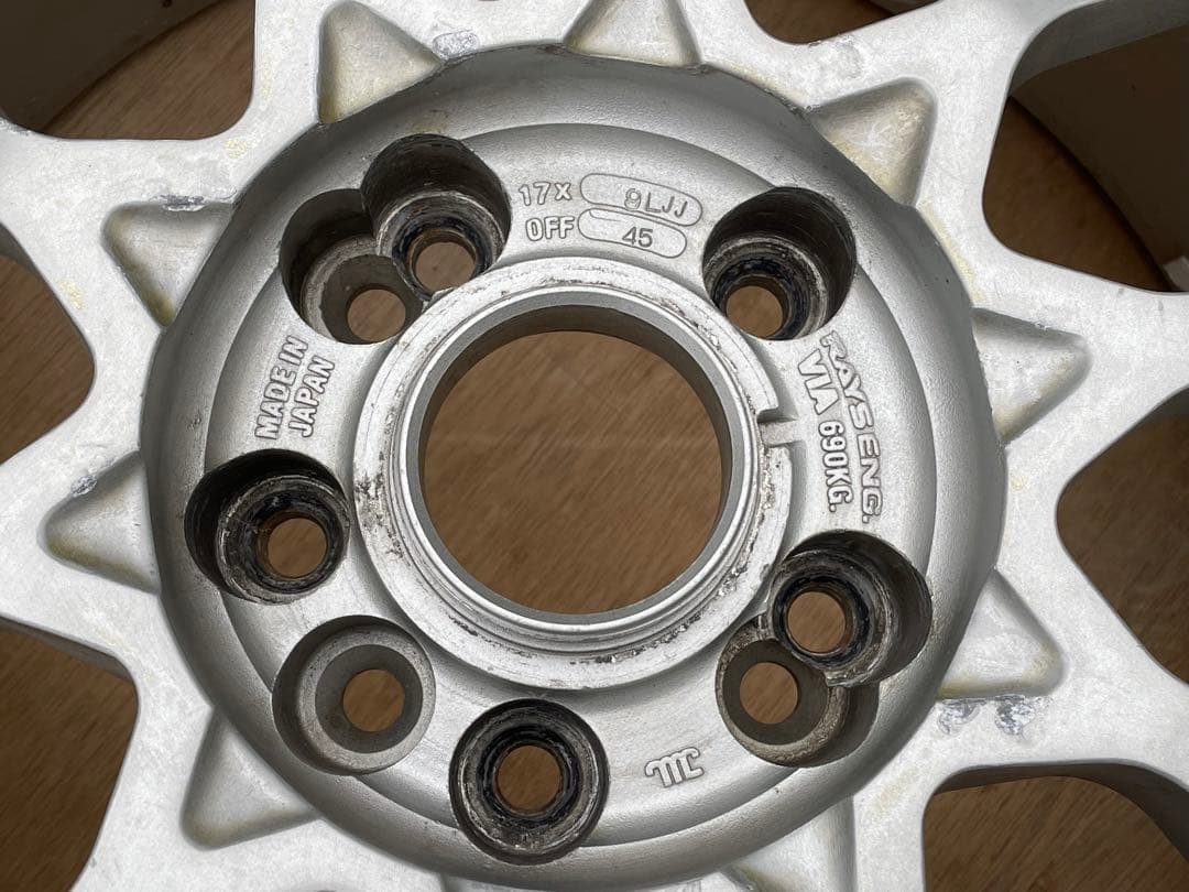 社外アルミホイール ボルクレーシング 8J 9J 17インチ