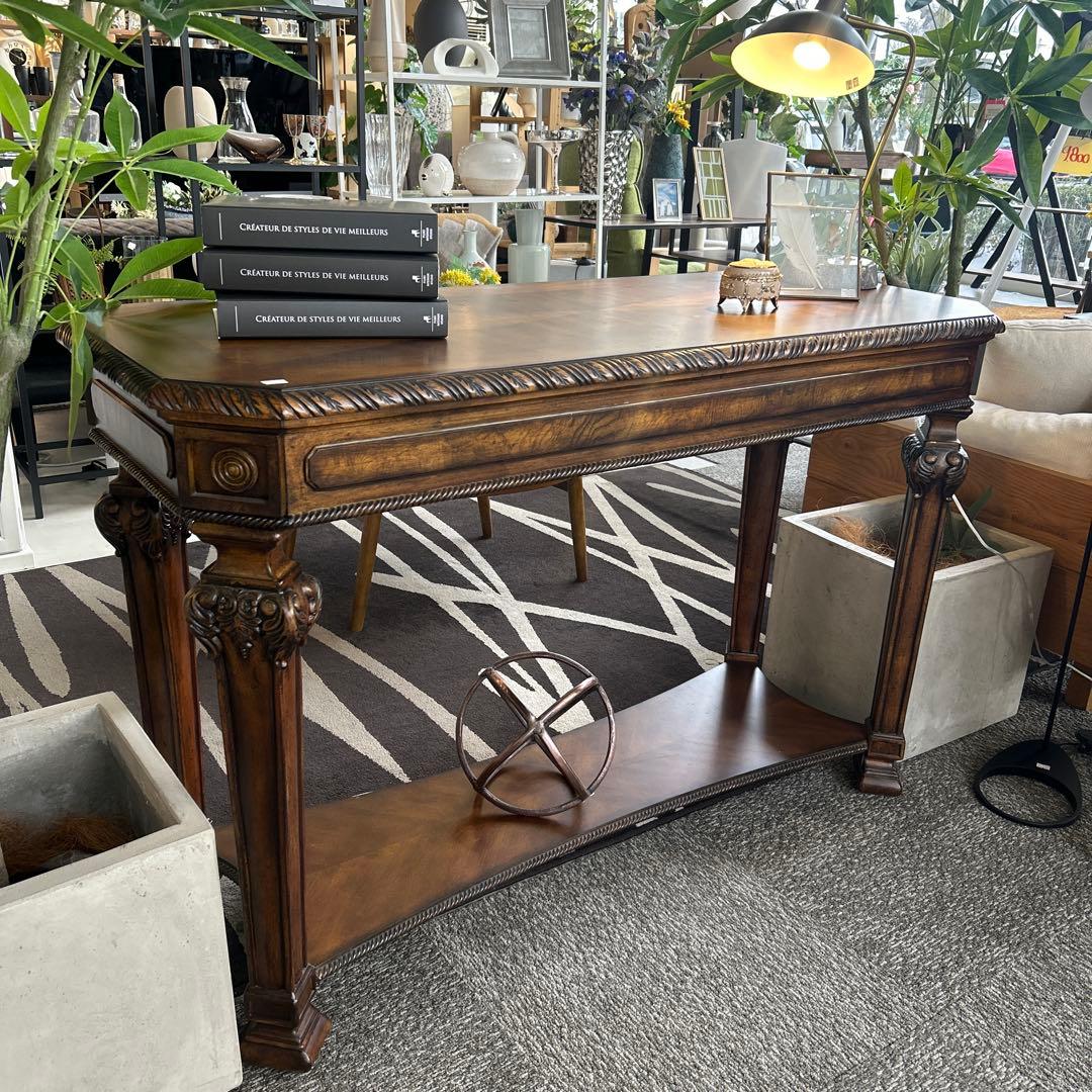 クラシック木製　コンソールテーブル　アンティーク調