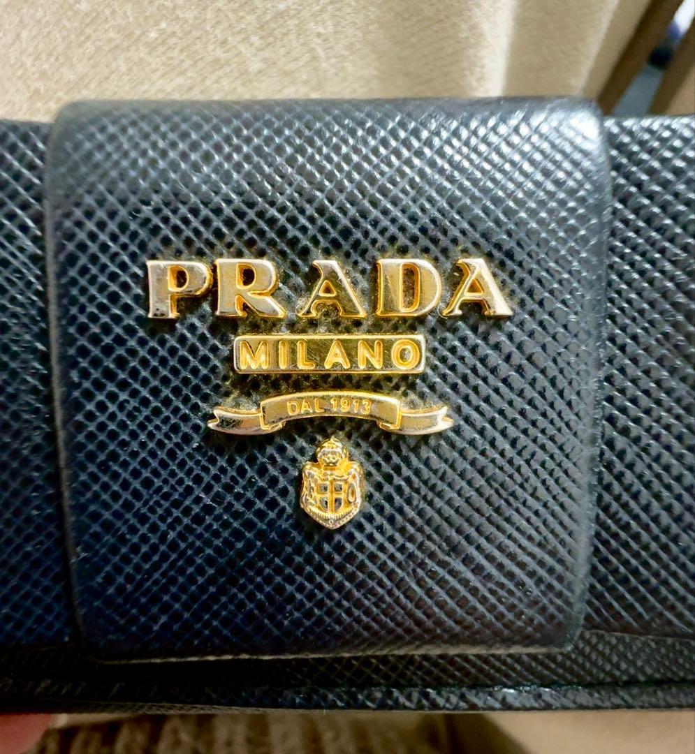 【早い者勝ち】PRADA ブラックリボン レザー キーケース⋆⑅✩*॰¨̮