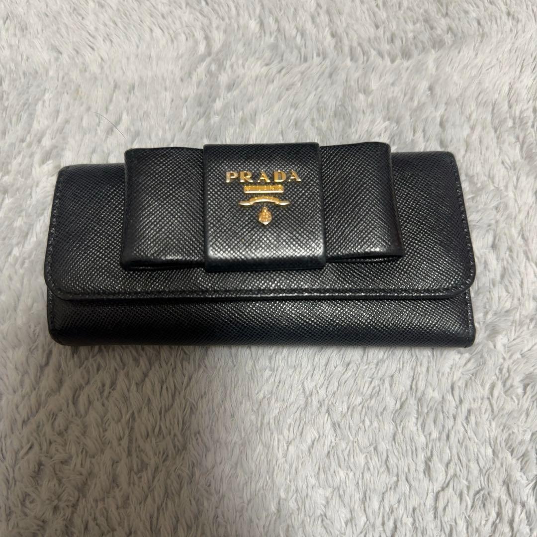 【早い者勝ち】PRADA ブラックリボン レザー キーケース⋆⑅✩*॰¨̮