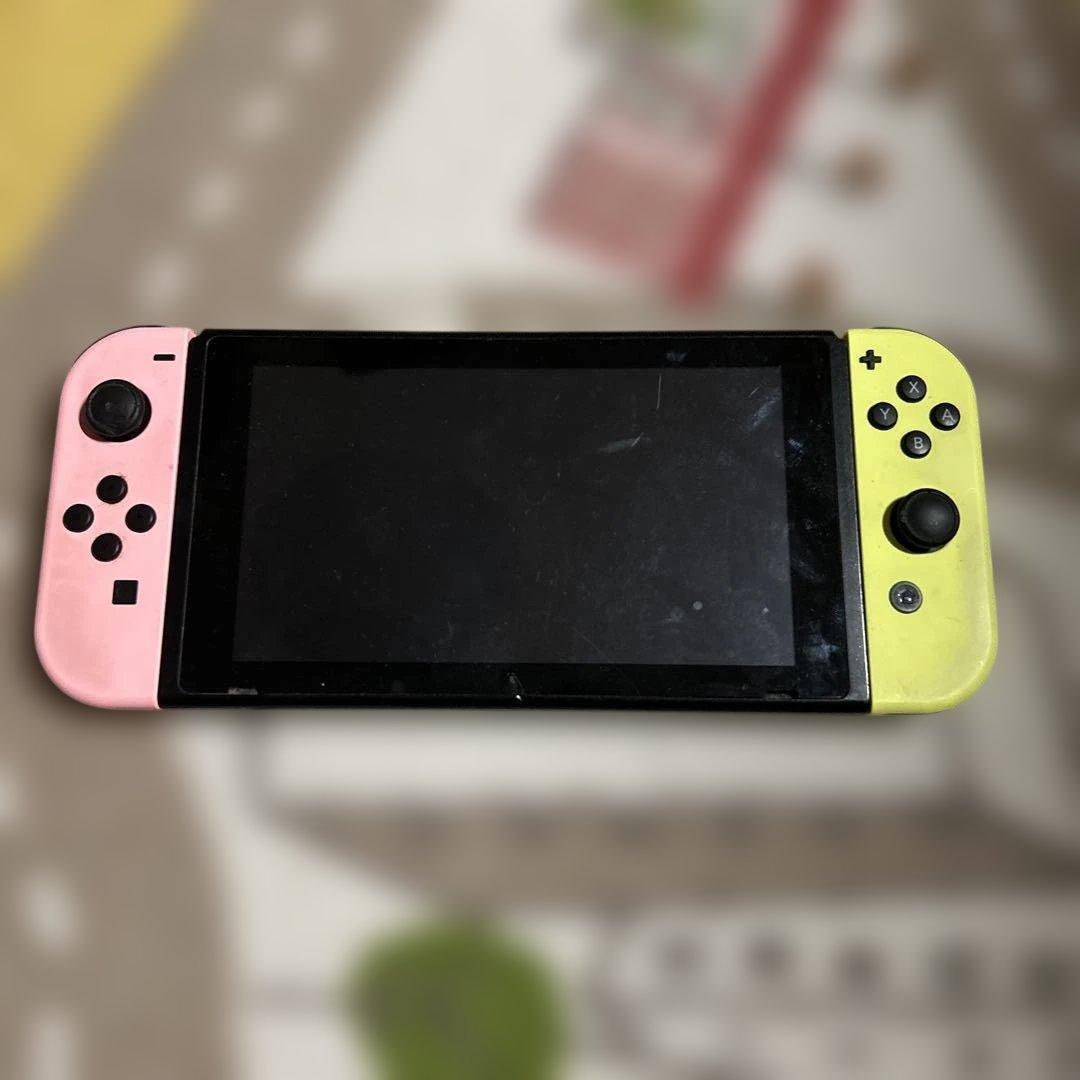 L*a様 Nintendo Switch 本体 ピンク/イエロー
