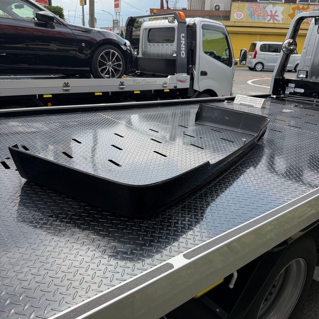 ハイエース200系　モデリスタ　リア　206ブラック