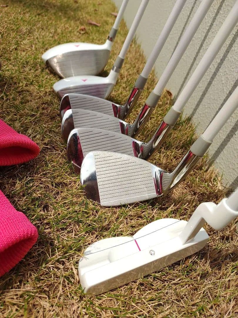 wilson tiara レディースゴルフクラブセット　アディダスキャディバッグ