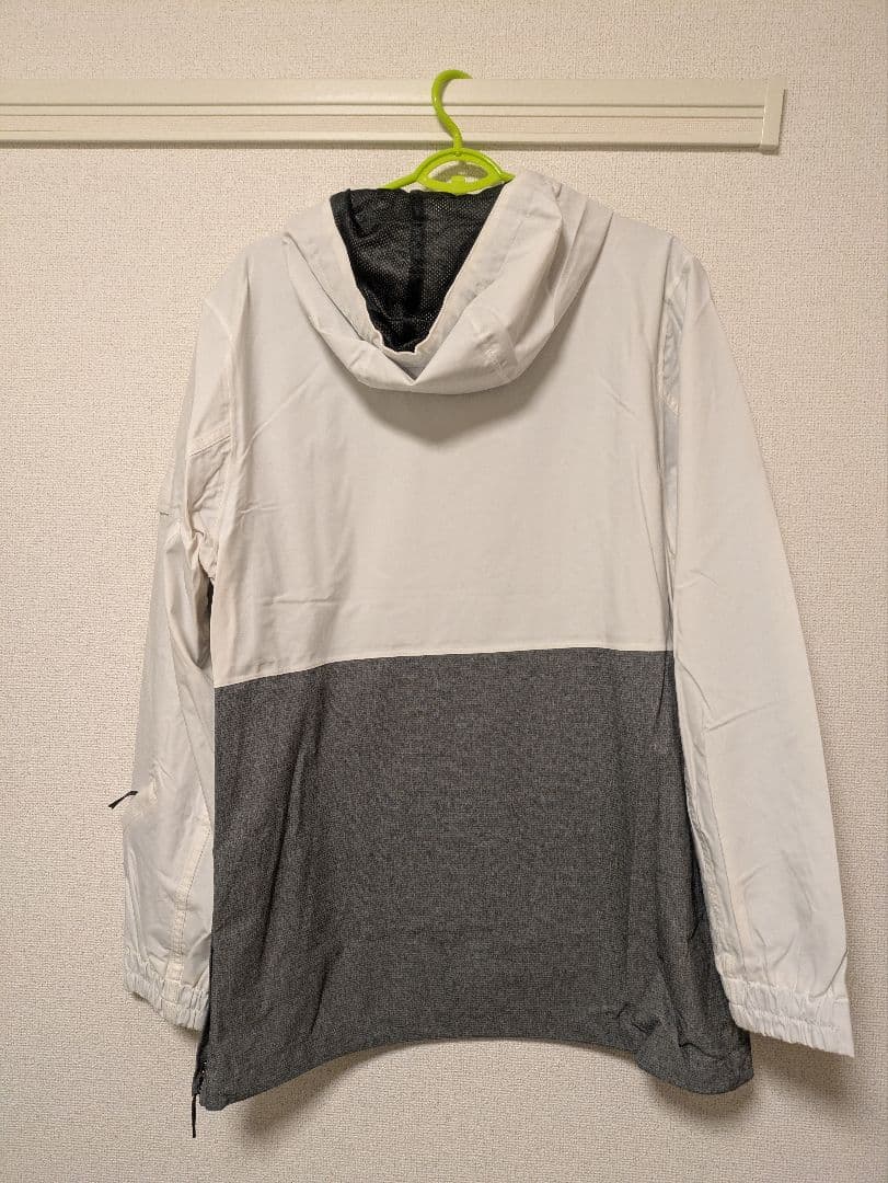 NIKITA アノラックジャケット 女性用 ホワイト/グレー