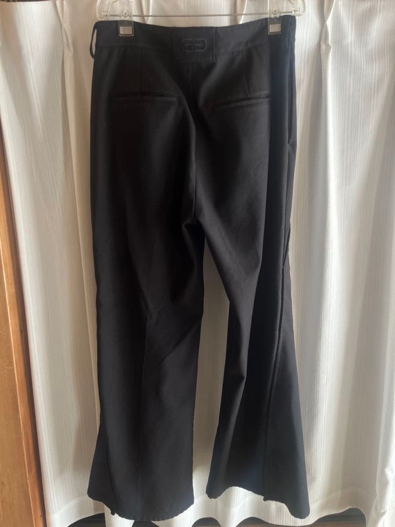 goat essence tuck flare pants サイズ3