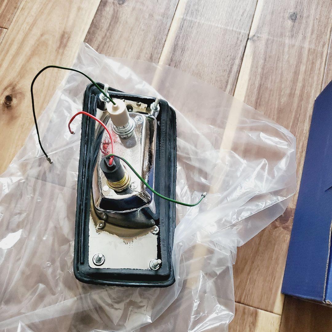 ローバーミニ MK2 用 右側用 テールランプ アッシュ ゴムパッキン付き 新品