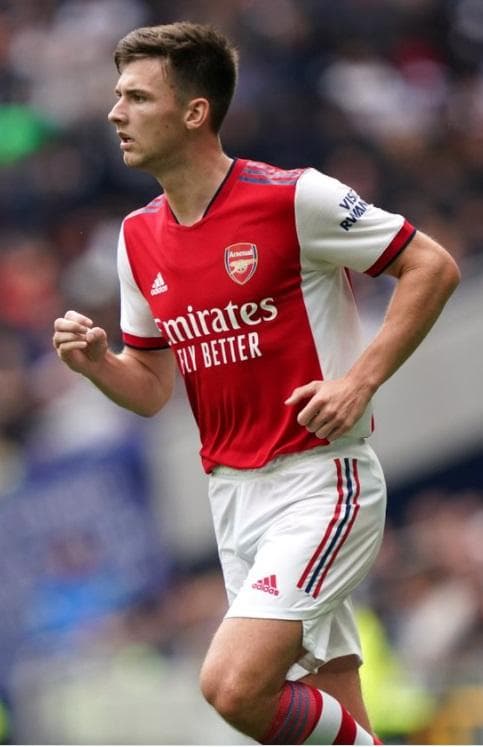 【送料無料】 アーセナル　キーラン・ティアニー オーセンティック ホーム （M）