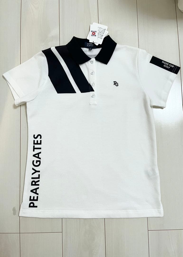 タグ付き新品　大人気　希少なパーリー　シャープなポロシャツ