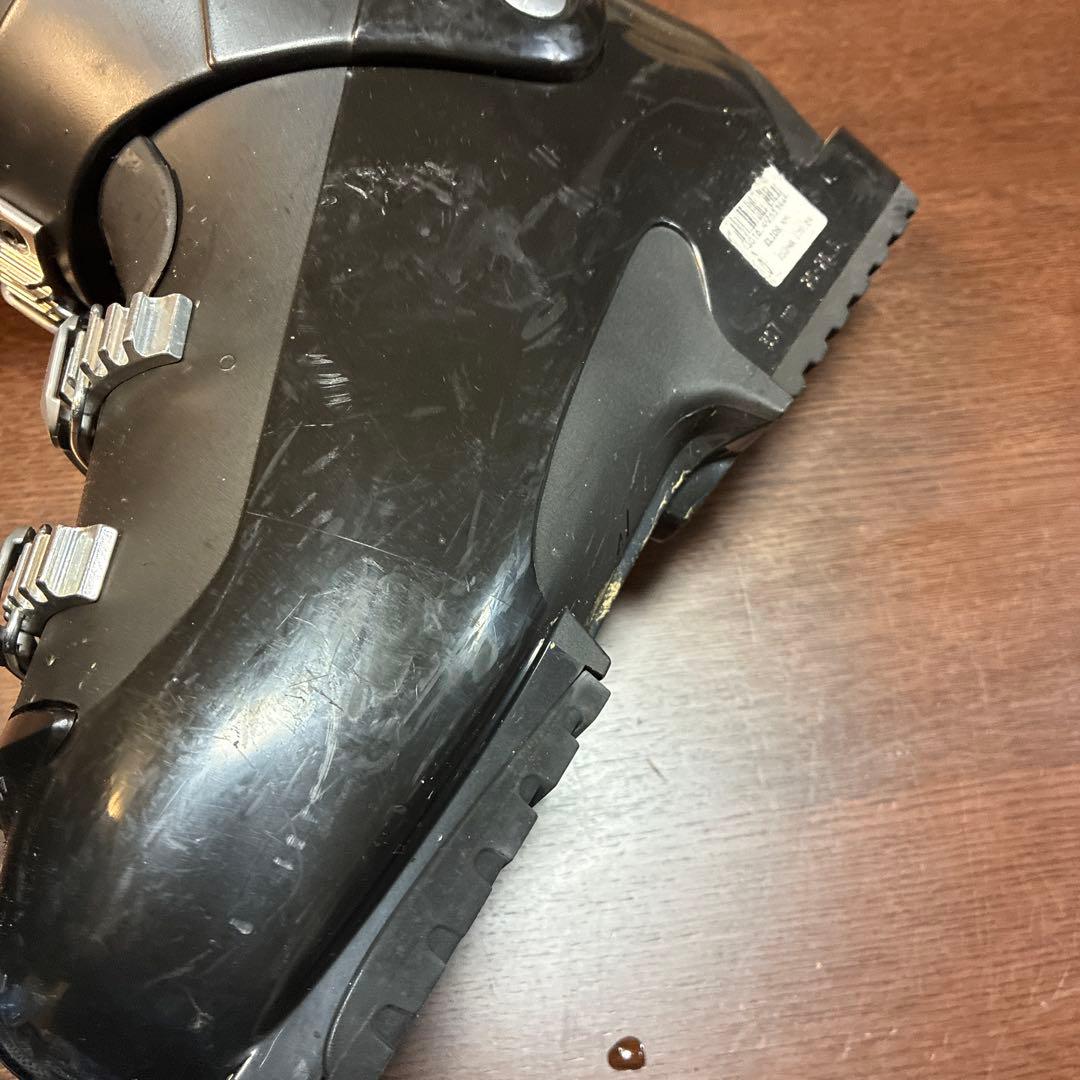 H*a様 SALOMON スキー用ブーツ 黒 4バックル