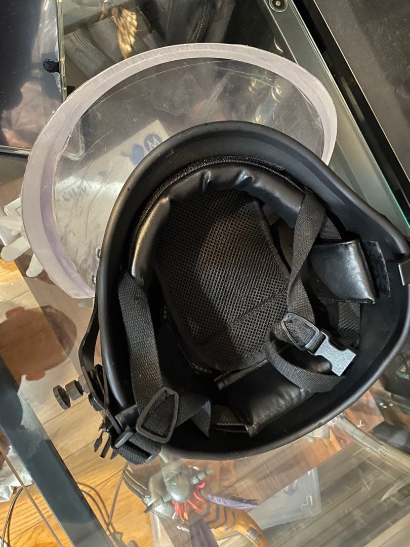 防弾ヘルメット　本物