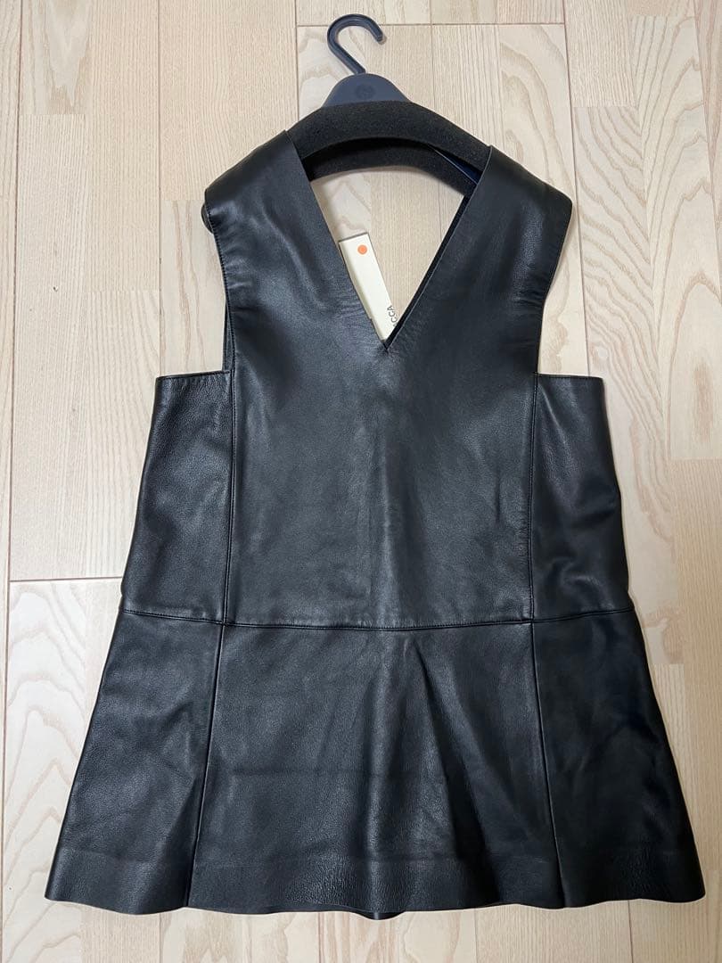 BACCA ソフトシープレザー ベストチュニック 36