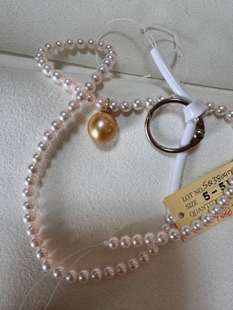 新品　てりツヤ茶金級　南洋白蝶ゴールデンパールペンダント