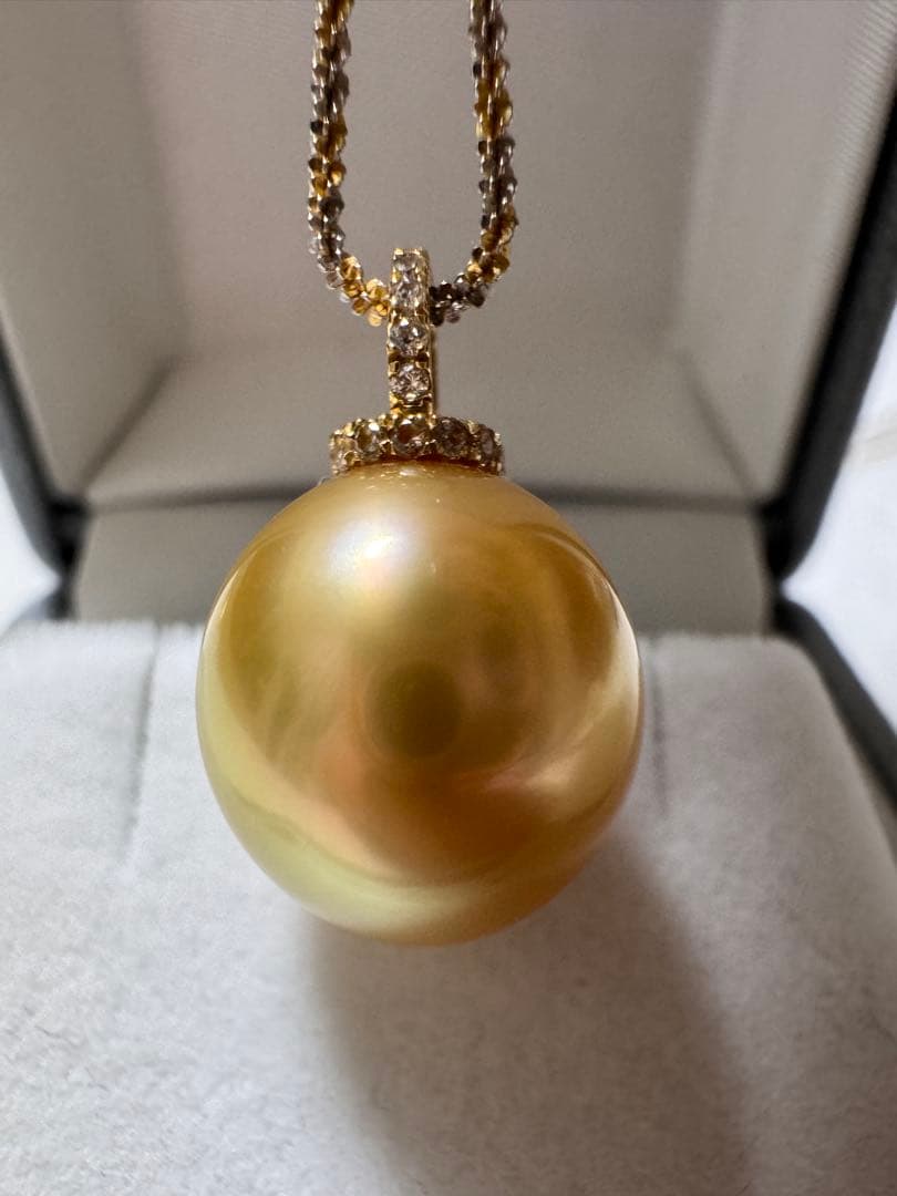 新品　てりツヤ茶金級　南洋白蝶ゴールデンパールペンダント