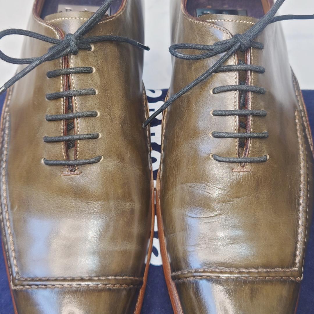 着用回数少ない　ZENOBI　パティーヌ　ダークグリーン　オリーブカーキ色