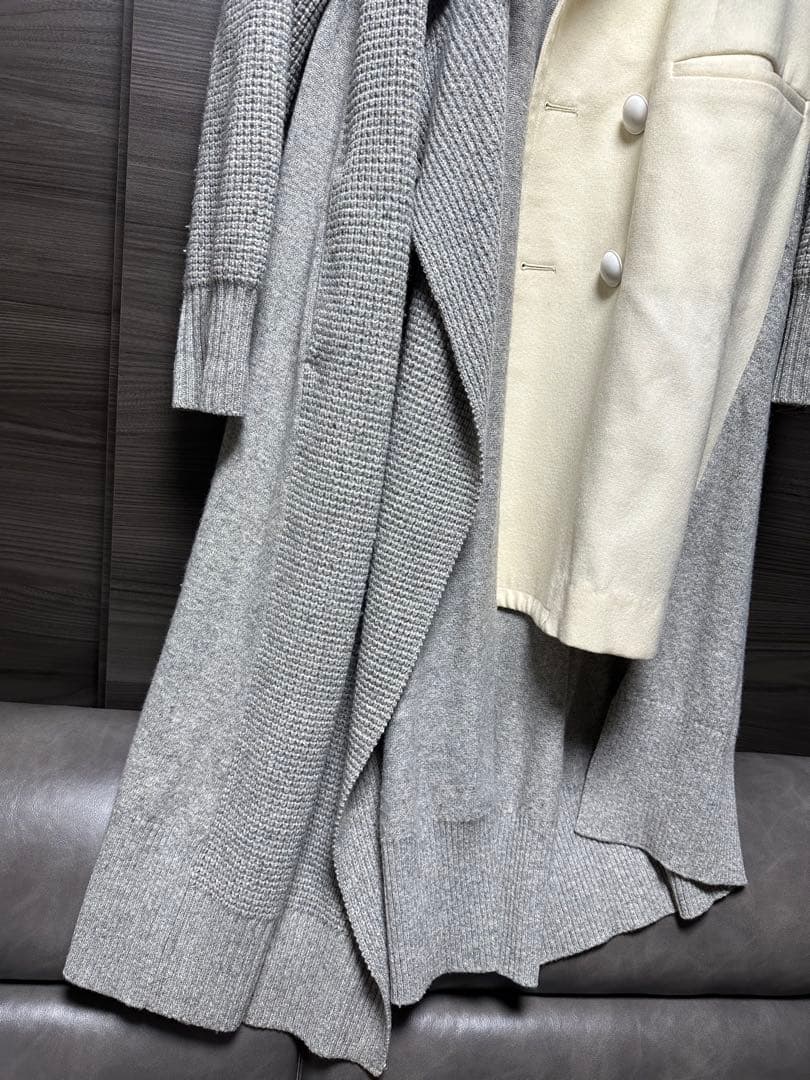 値下げ！【人気】sacai サカイ　リブ編み袖のグレーアイボリーコート　サイズ2