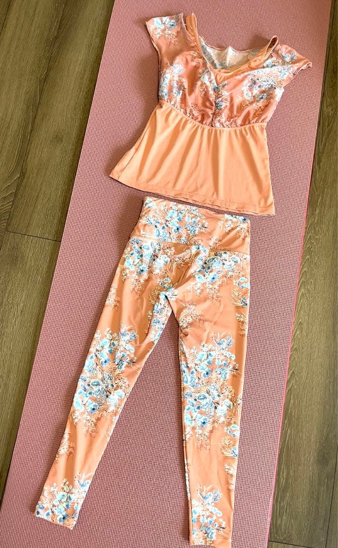 チャコット　バランス　ヨガ　セット　レギンス　トップス　Sサイズ　オレンジ　花柄