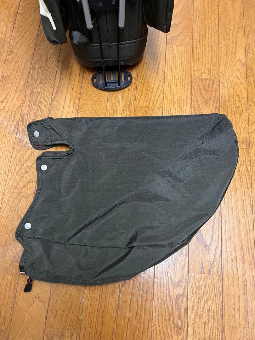 【美品】ONOFF キャディバッグ ダークグレー 赤 カバー付き