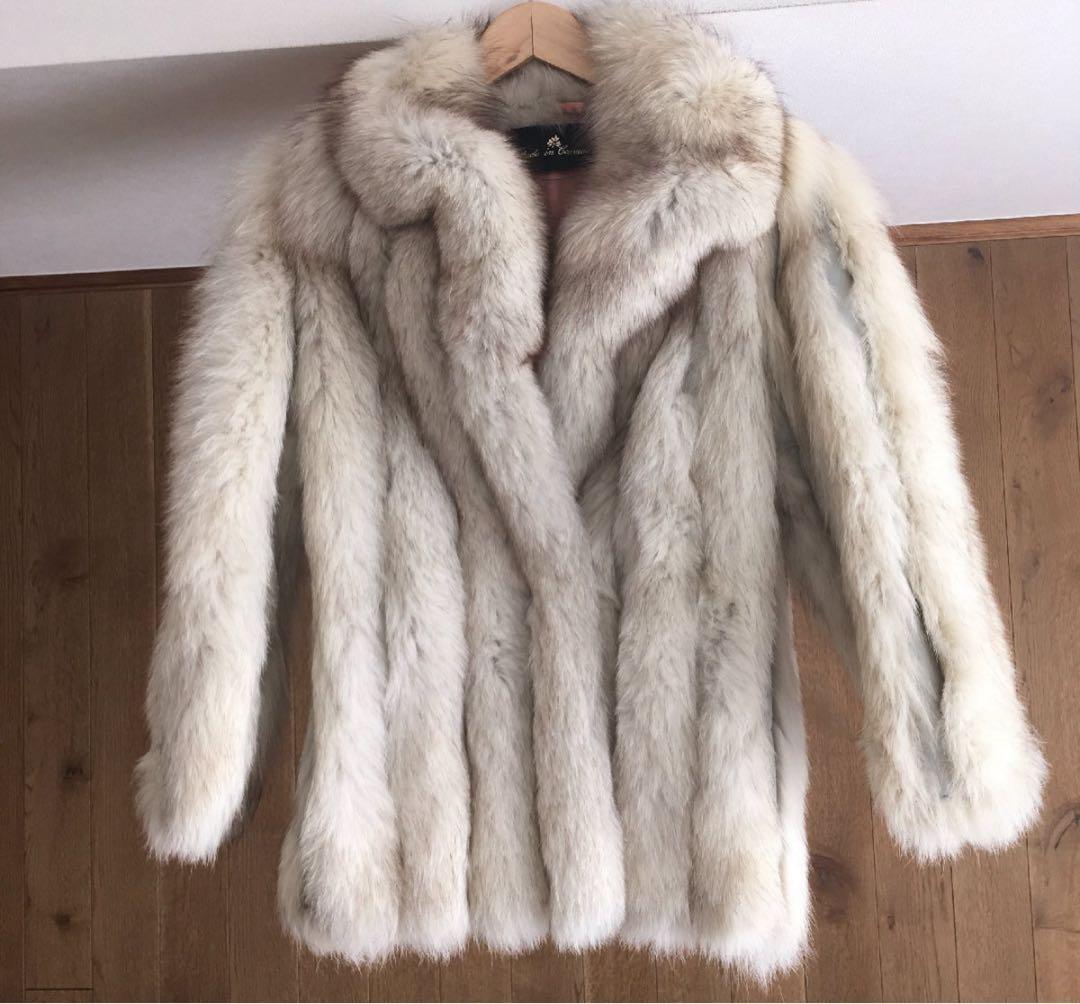SAGA FOX サガフォックス　　毛皮 フォックス　　　ファー　コート