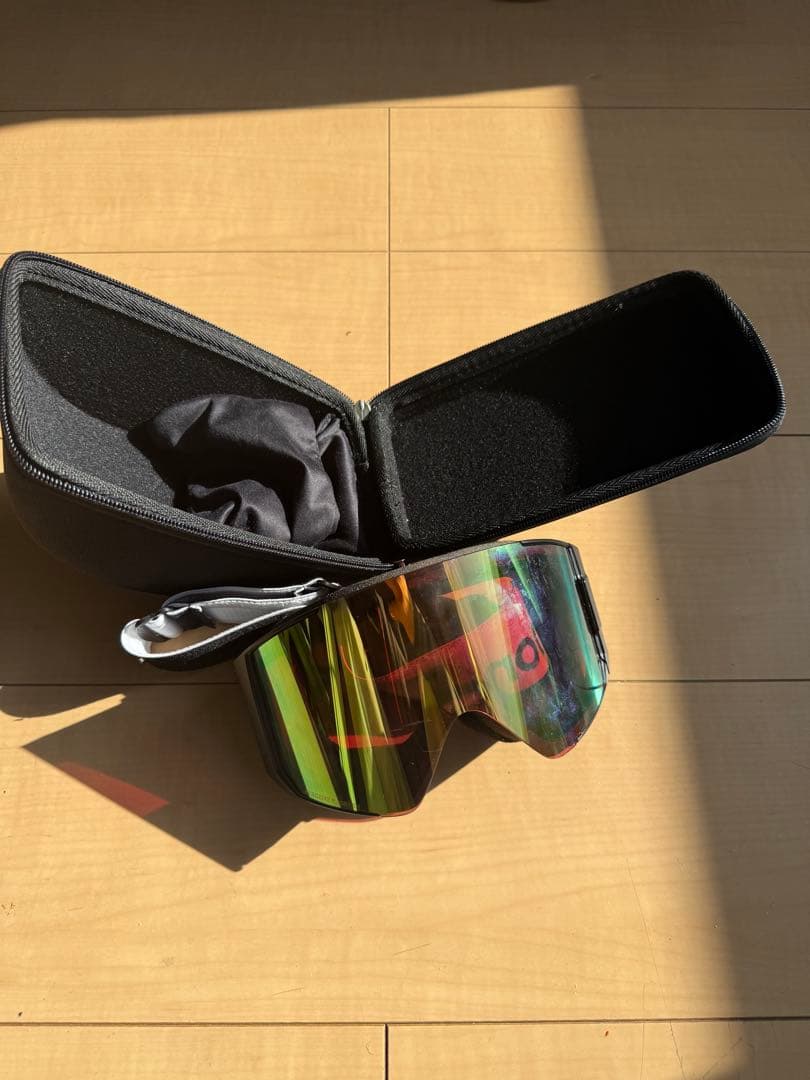 anon ゴーグル　ケース付き