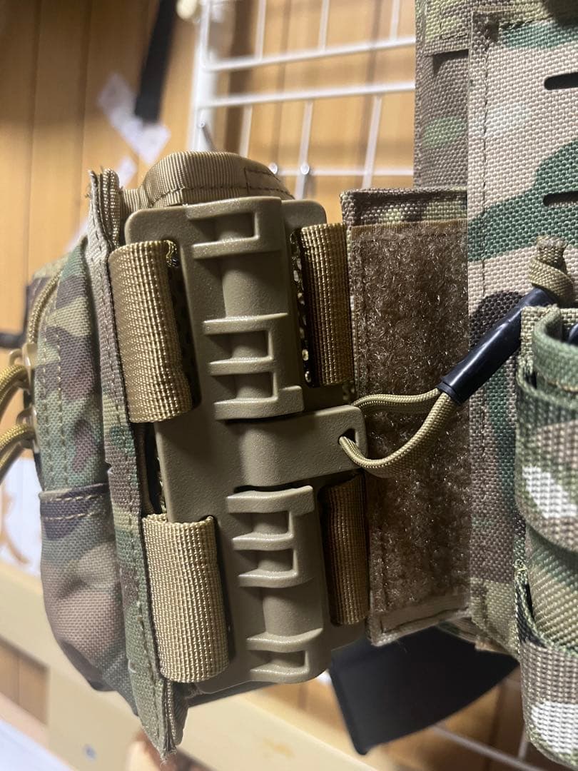 プレートキャリア　マルチカム 未使用