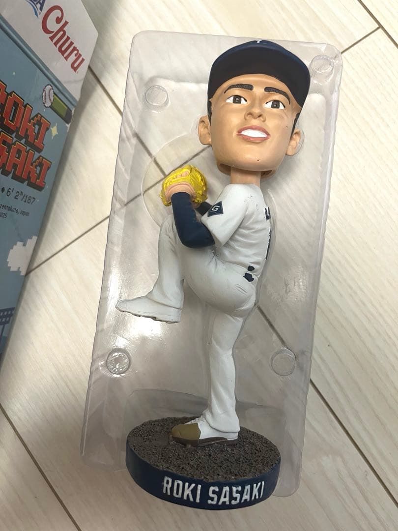 佐々木朗希 ボブルヘッド 限定 新品 ドジャース 球場