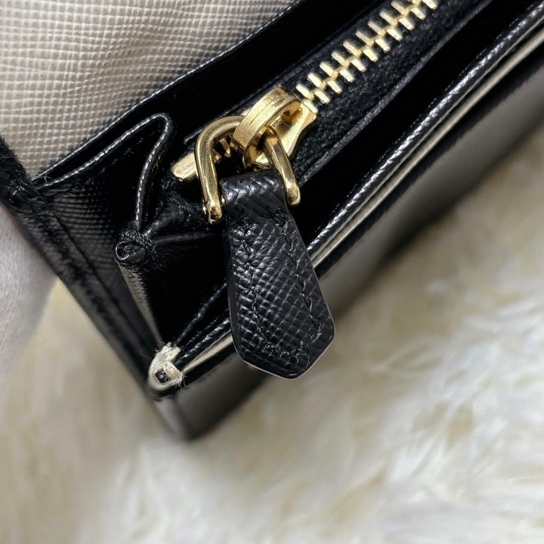 美品✨プラダ バイカラー フラップ 長財布 サフィアーノ ゴールド金具 黒 白