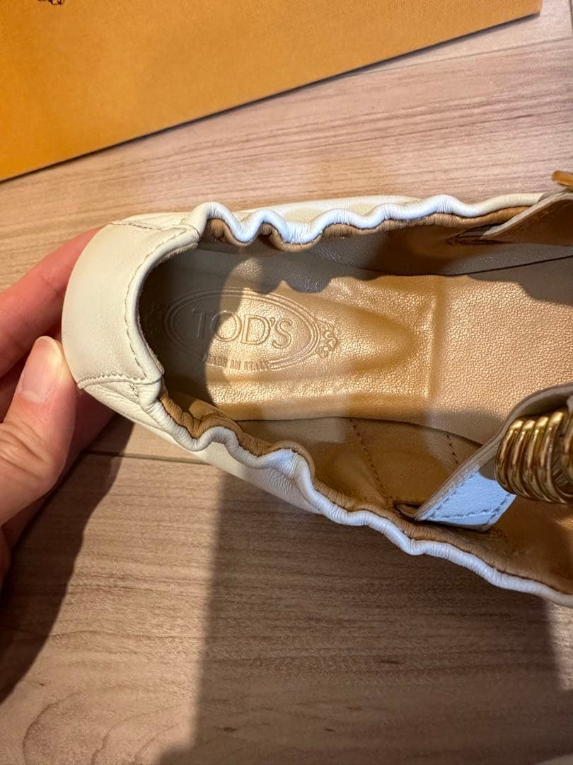 Tod's レザー バレリーナ ホワイト トッズ