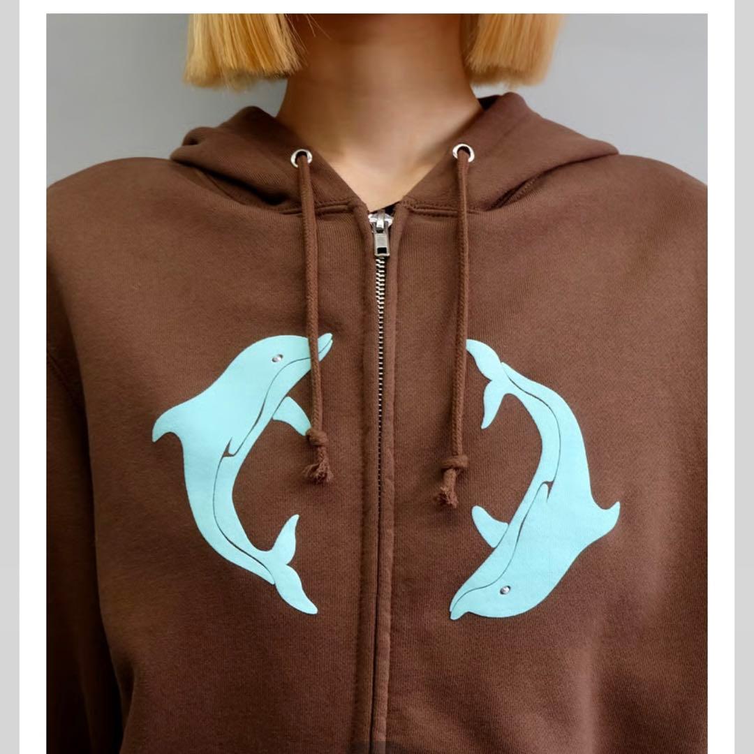 【最終値下げ】labyrins Two Dolphins Zip Hoodie