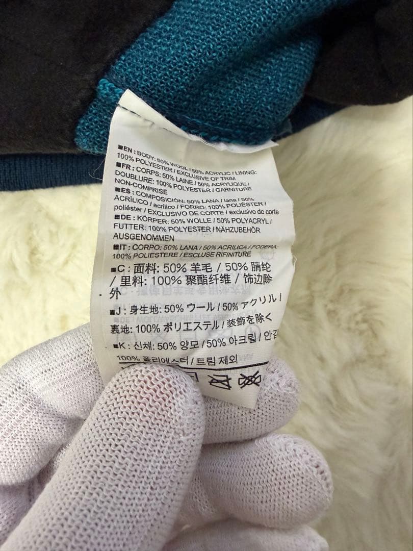 ARC'TERYX ダークブルーニット帽