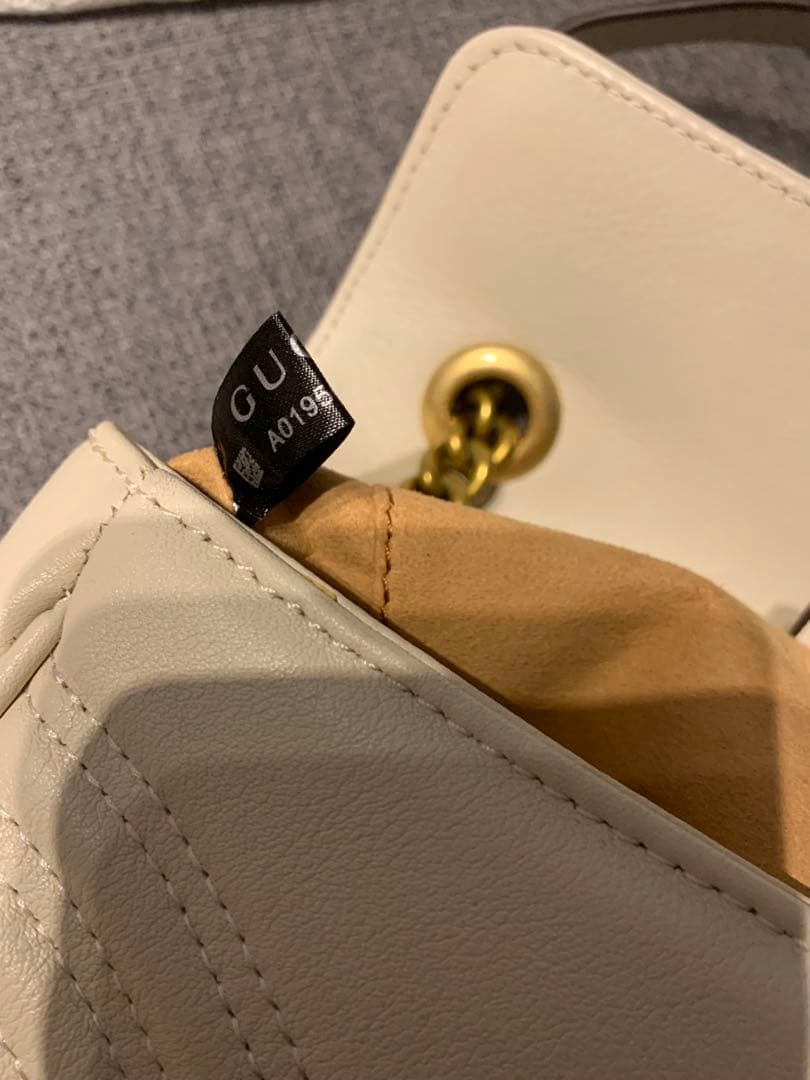 GUCCI GGマーモントショルダーバッグ