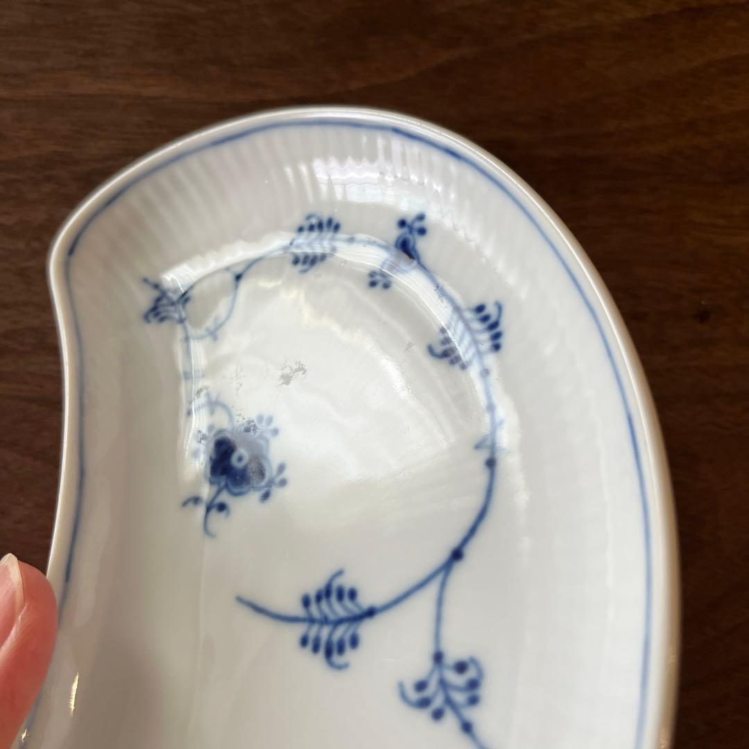 ロイヤルコペンハーゲン ブルーフルーテッドプレイン　クレセント　お皿2枚セット