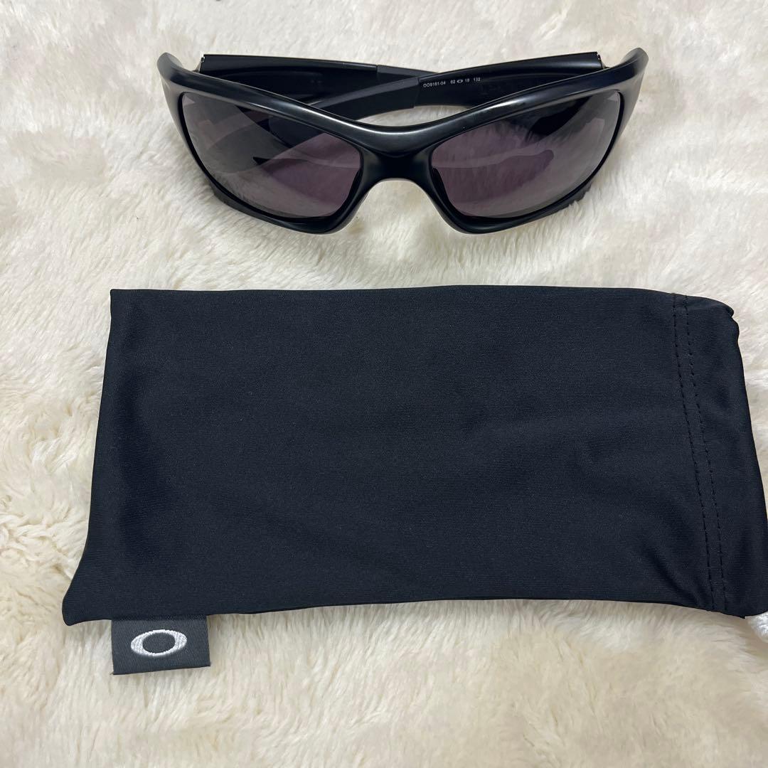 オークリー　サングラス　ＰＩＴ　ＢＵＬＬ