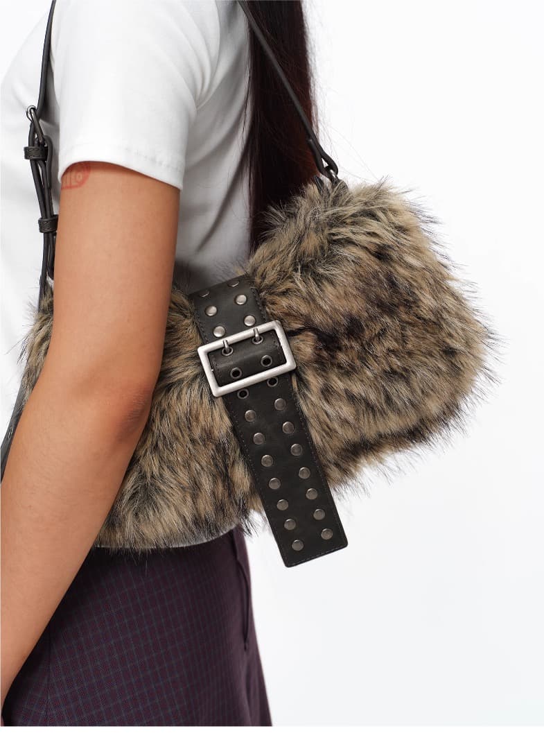 oinimiくまちゃん ふわふわ 腋下バッグ ワンショルダー 韓国カジュアル