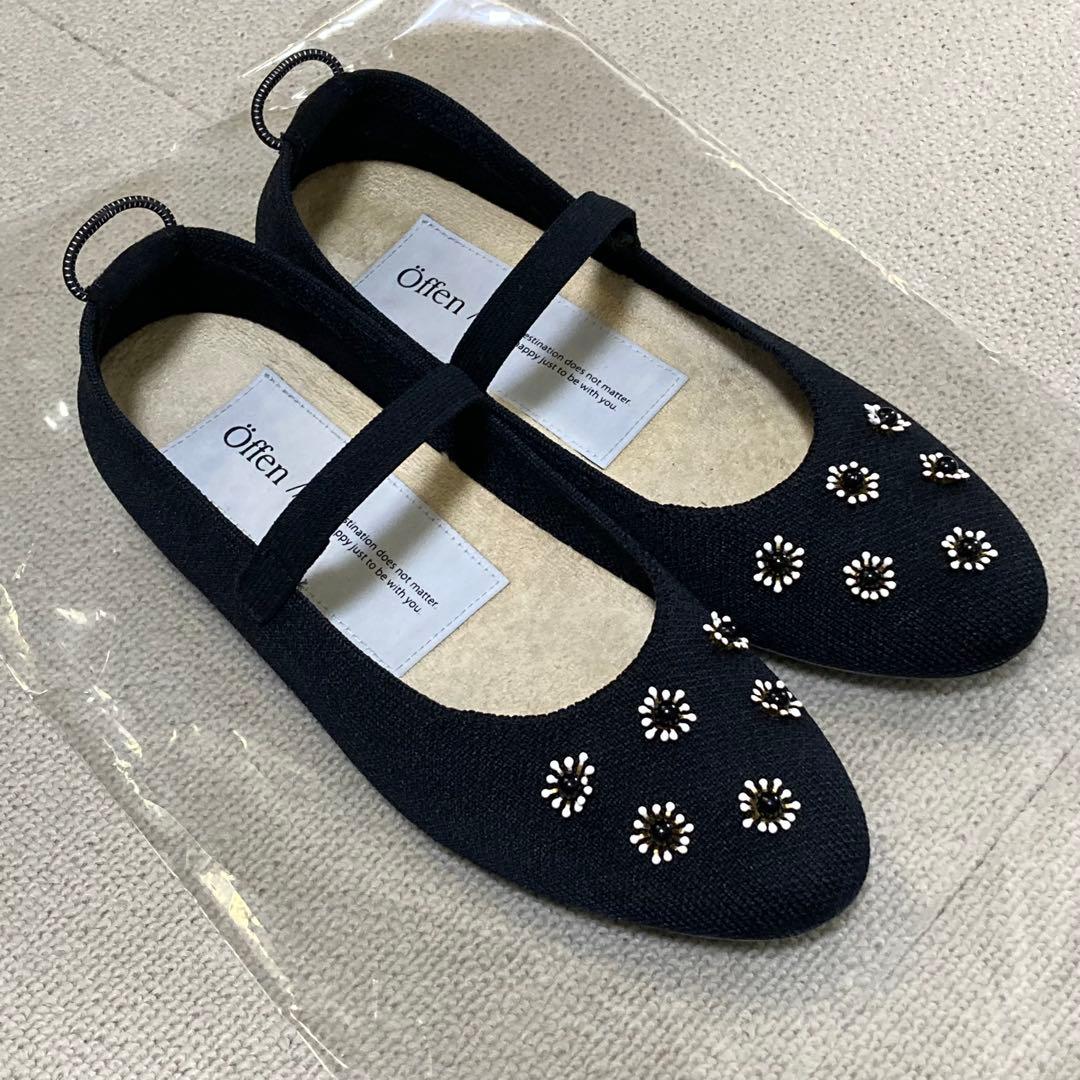 オッフェン　パンプス　メリージェーンシューズ　フラワーモチーフ