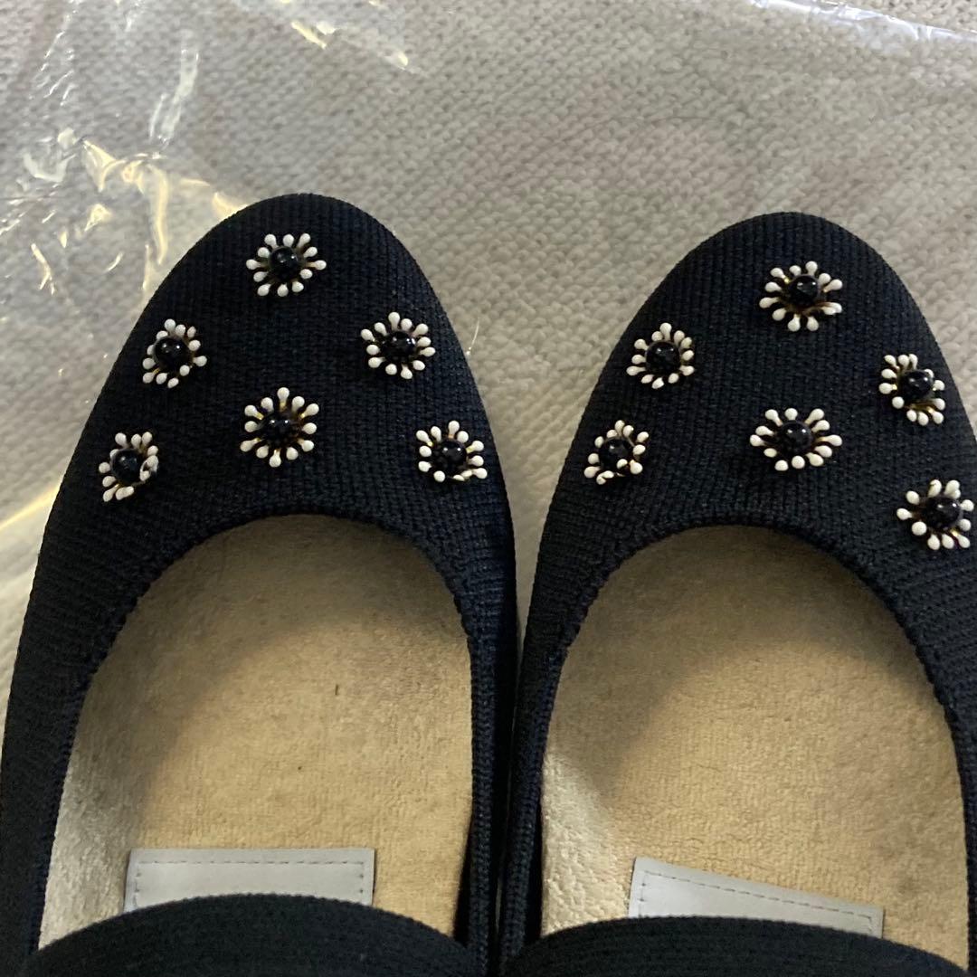 オッフェン　パンプス　メリージェーンシューズ　フラワーモチーフ