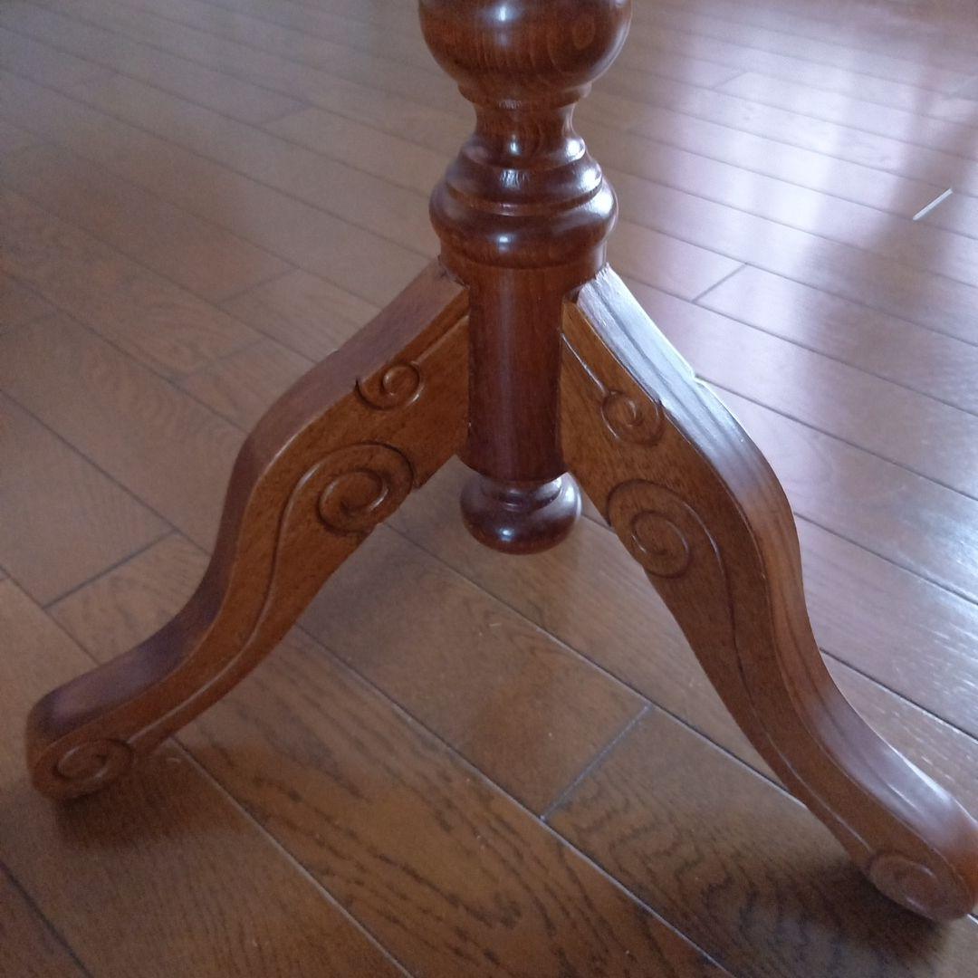 ダークブラウン八角形木製テーブル　花のインレイ￥8500送料込み