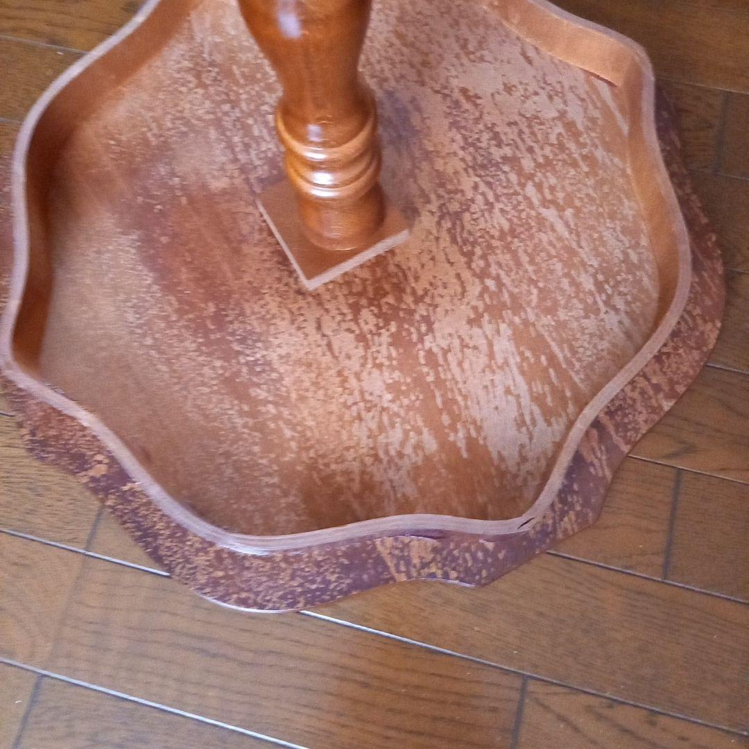 ダークブラウン八角形木製テーブル　花のインレイ￥8500送料込み