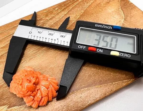 天然珊瑚　彫刻　L　１１タイプ