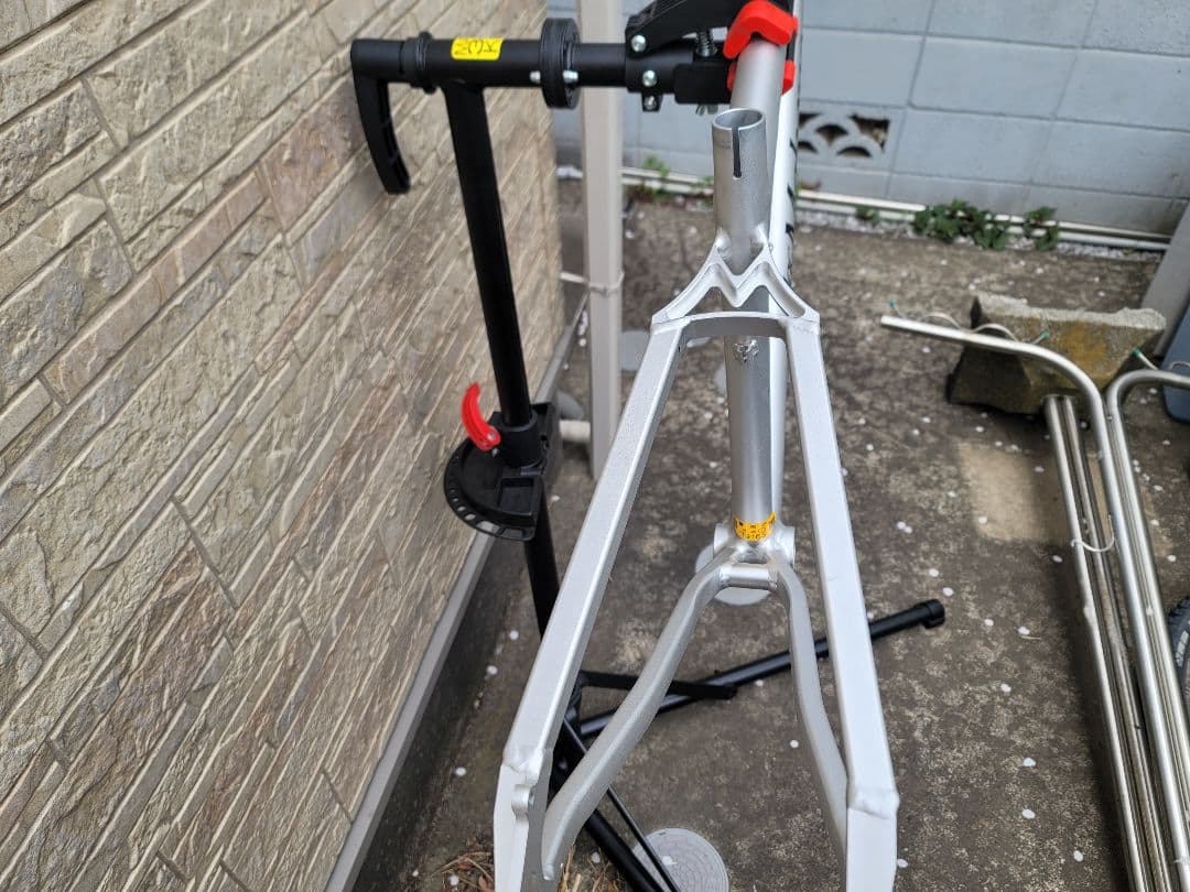 Mac Mahone マウンテンバイクフレーム シルバー　26インチ