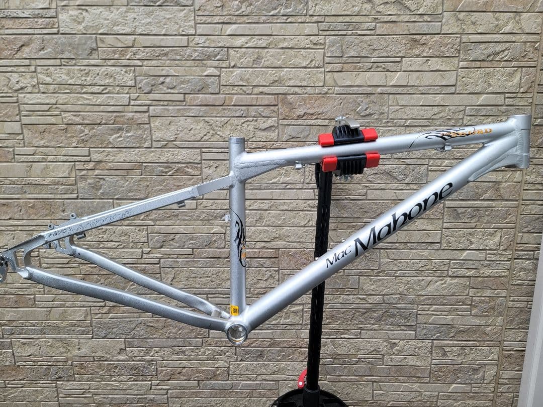 Mac Mahone マウンテンバイクフレーム シルバー　26インチ