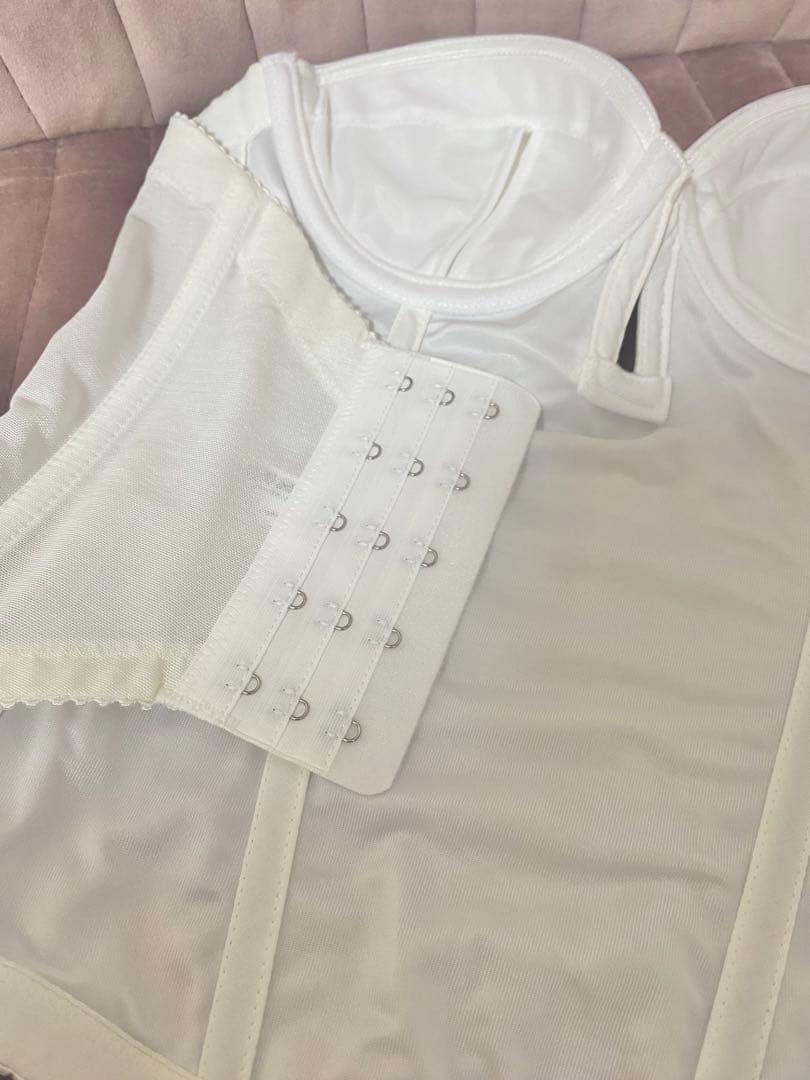 【m】bridalbloom ブライダルビスチェ B70 オフホワイト