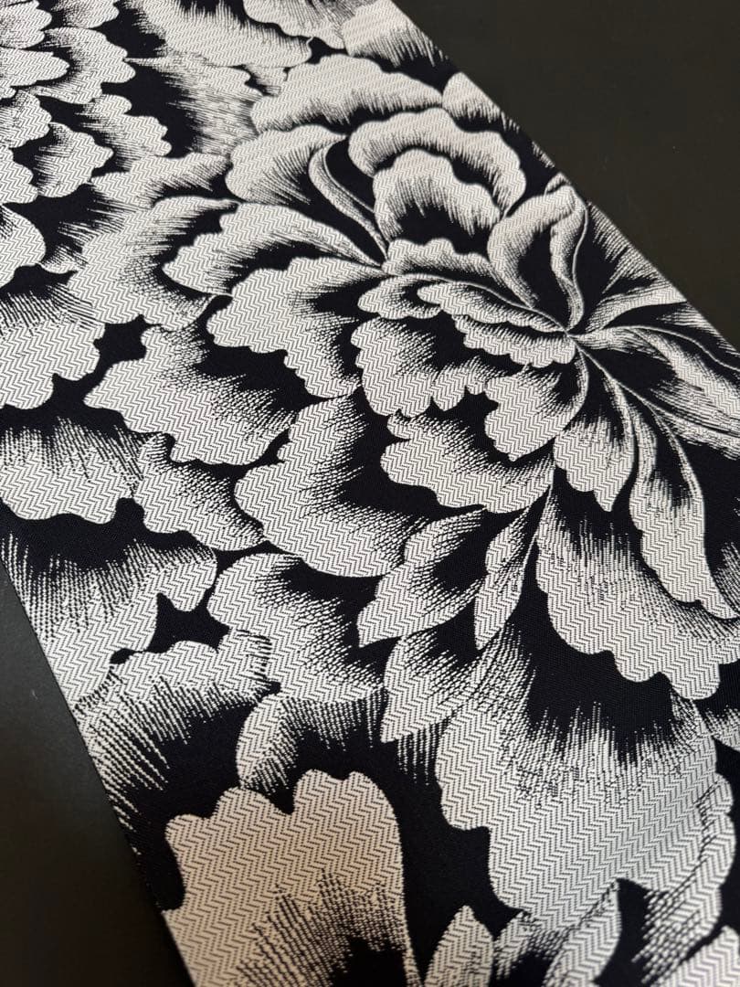 【銘品新品】京の名工認定「斉藤三才氏作」黒地「大牡丹文様」ジャガード織
