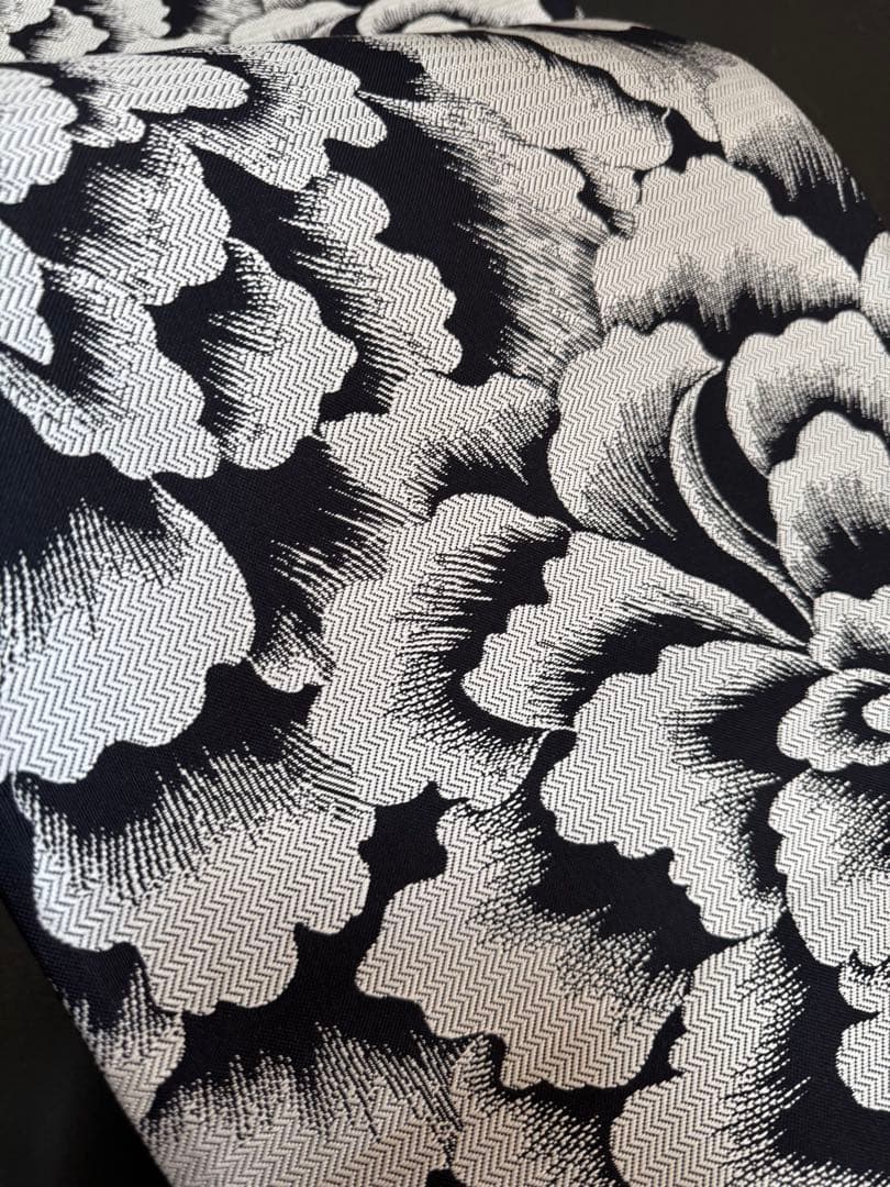 【銘品新品】京の名工認定「斉藤三才氏作」黒地「大牡丹文様」ジャガード織