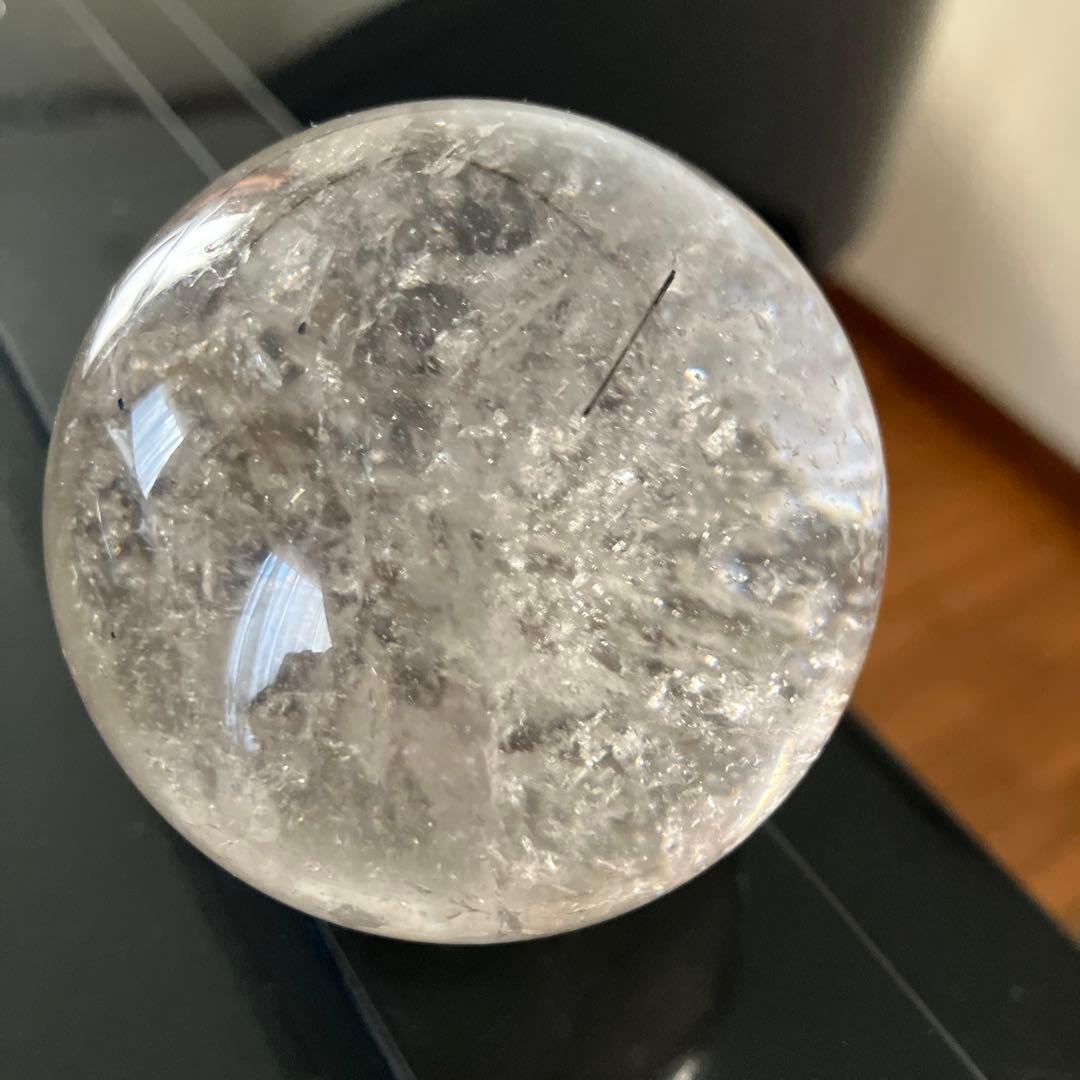 M Hさま専用美！トルマリンインクォーツ　スフィア　天然石置物　E61