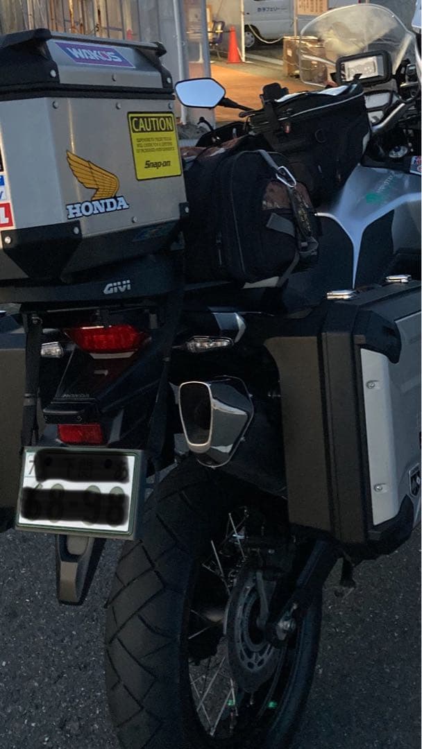 CRF1000L アフリカツィン用　ヨシムラ　スリップオンマフラー