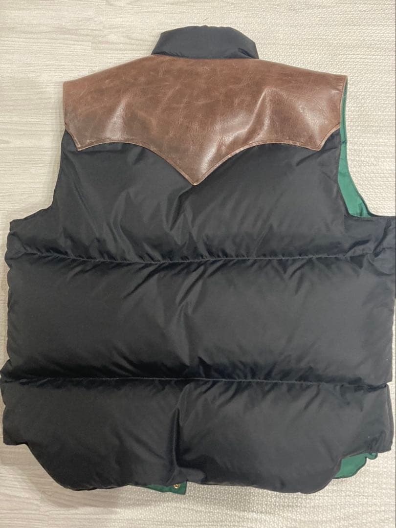ロッキーマウンテンフェザーベッド ウエアハウス　ダウンベスト　44