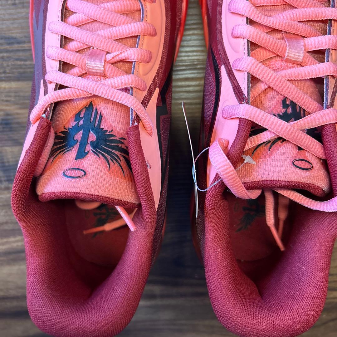 新品未使用　PUMA MB.02 ラメロボール