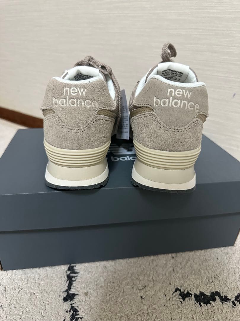 New Balance 574 ベージュ スニーカー