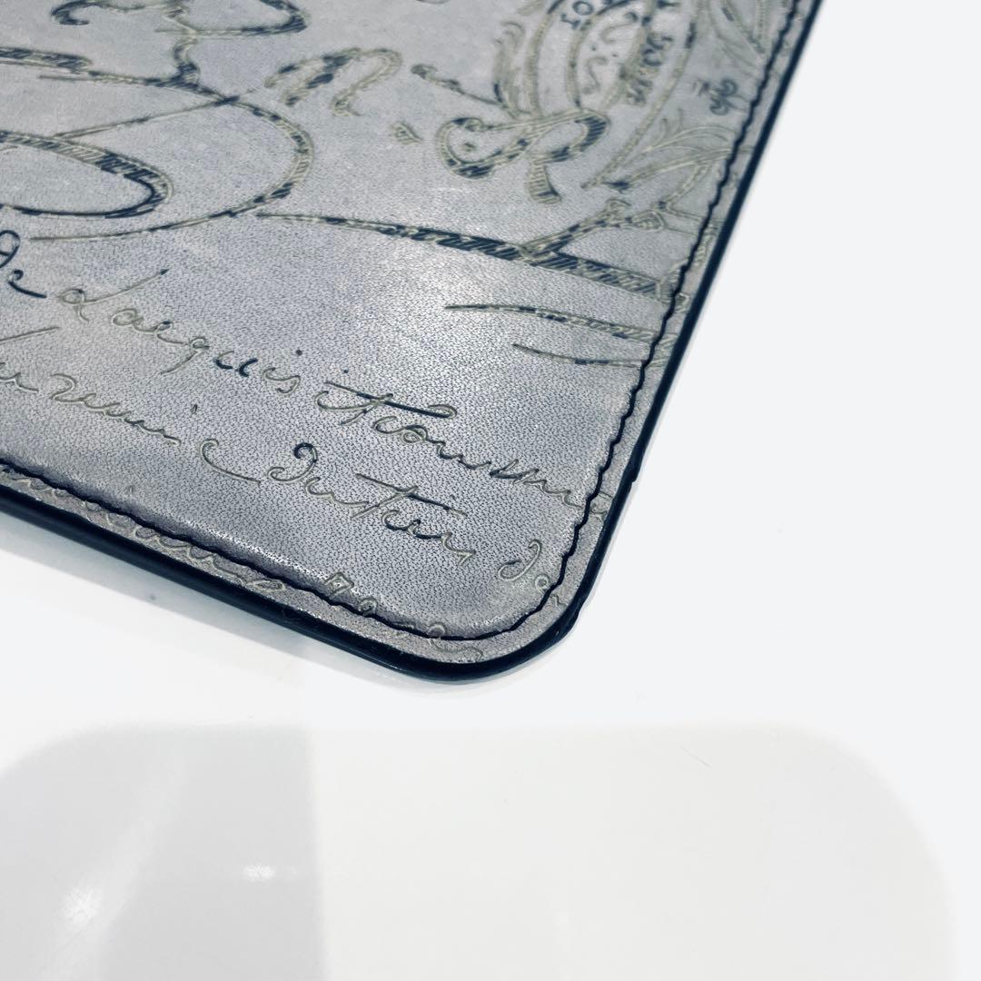Y2505-189 ベルルッティ iPhoneケース カードポケット付 グレー